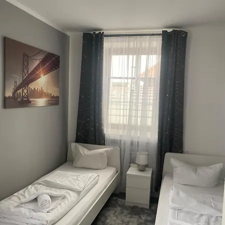 Goldstar Apartment-ganze Hannover-sarstedt * Sarstedt